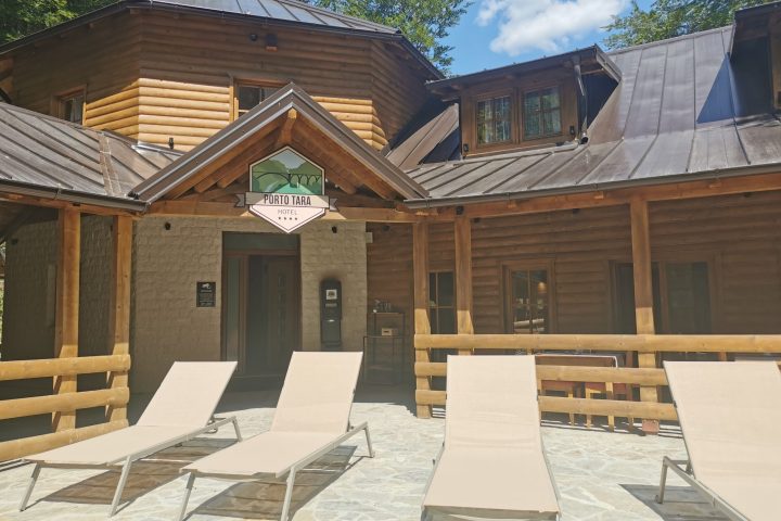 Riverside hotel at Tara river